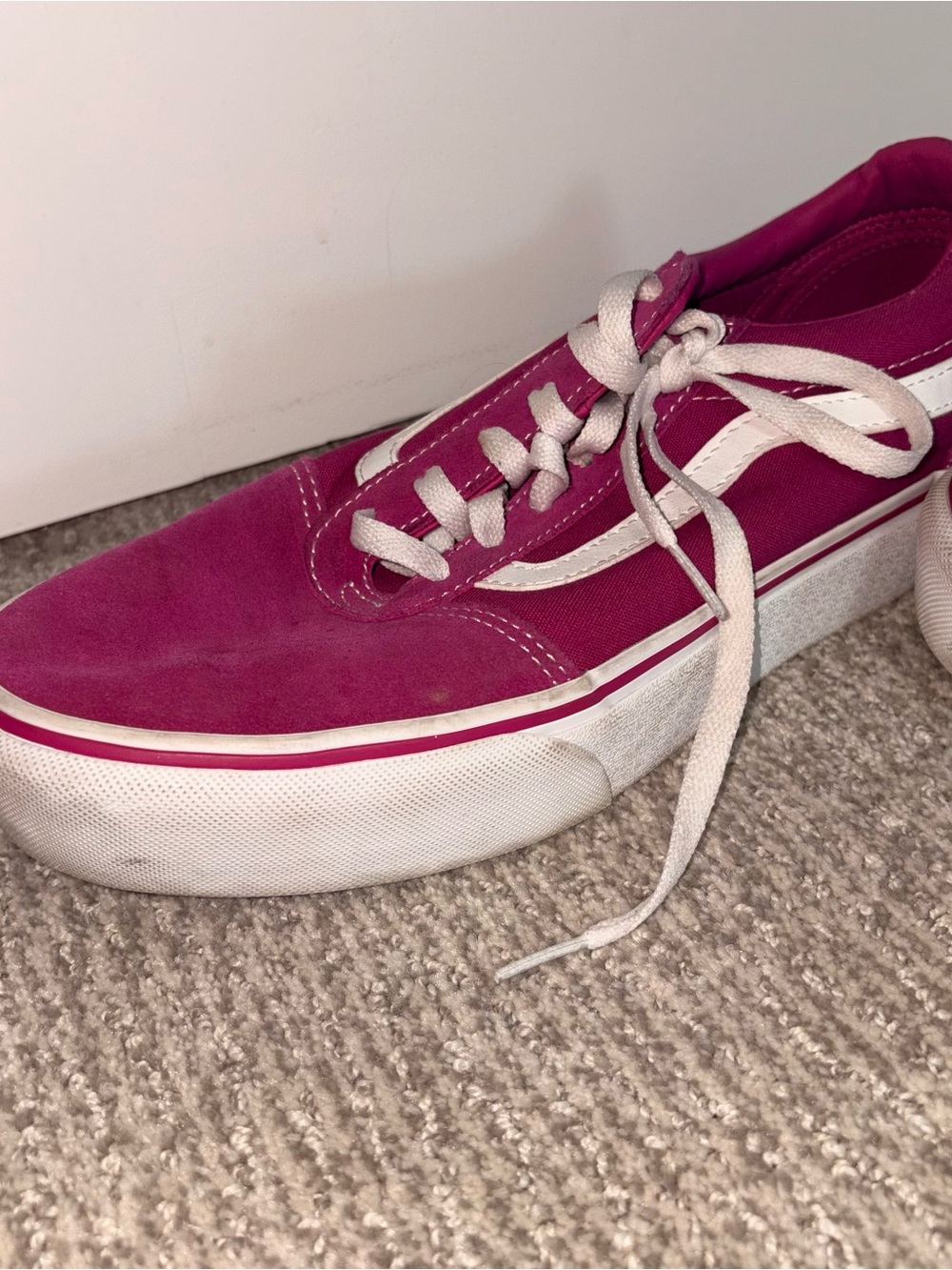 Vans Suede classic Bright Pink Sneakers Skater Shoes Skateboard Womens size 10 - Picture 11 of 13